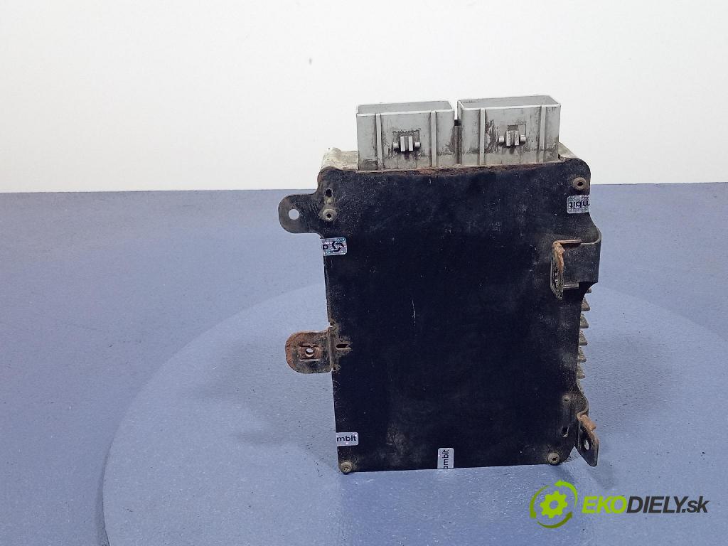 Chrysler Voyager 2003 riadiaca jednotka Motor: P04748324AD