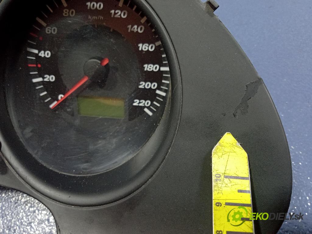 Seat Ibiza 1.4 2002 Přístrojová deska 6L0920801