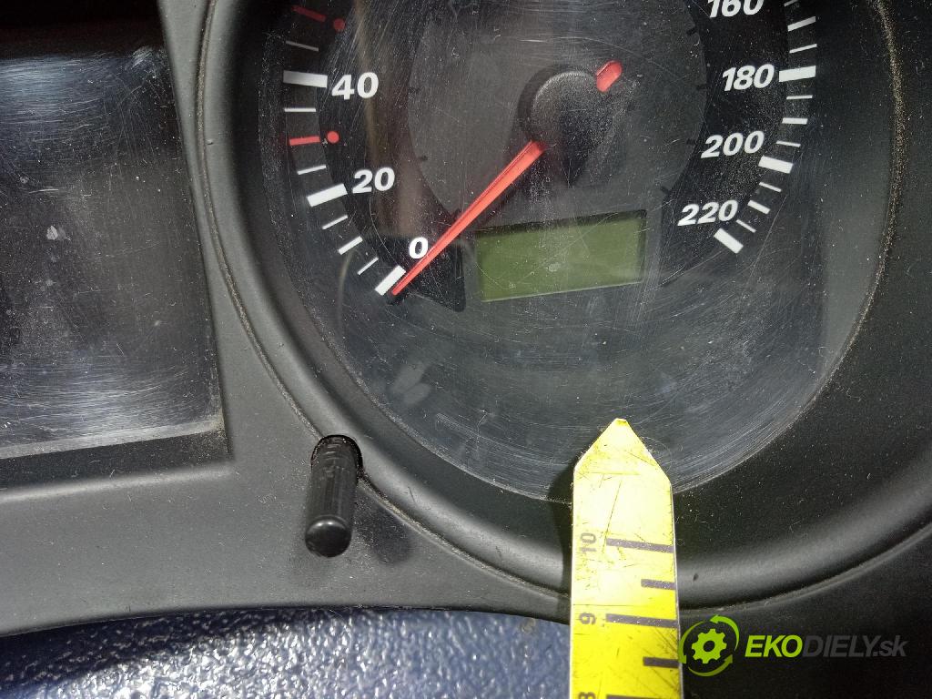 Seat Ibiza 1.4 2002 Přístrojová deska 6L0920801