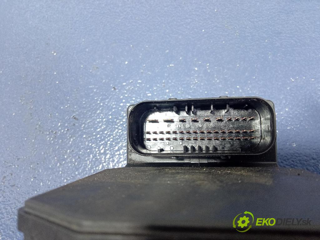 Vw Phaeton 2006 čerpadlo ABS x 3D0614517AK