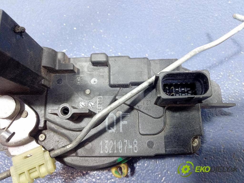 Opel Zafira 2008 zámek dveře před Levý: 13210748QF