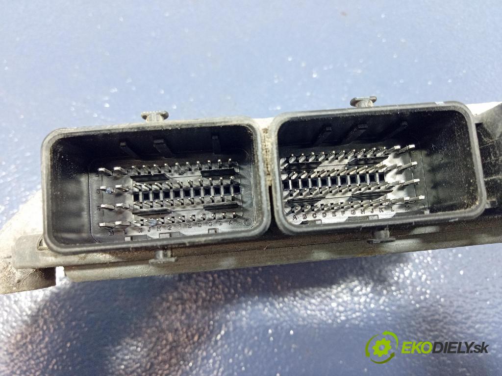 Citroen C8 2007 riadiaca jednotka Motor: 9663384280