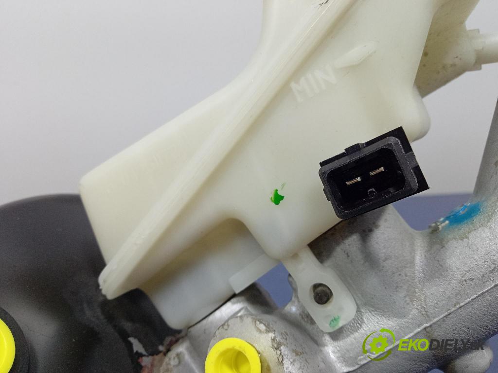 Toyota Avensis 2005 servo Brzdní: 47200-05150