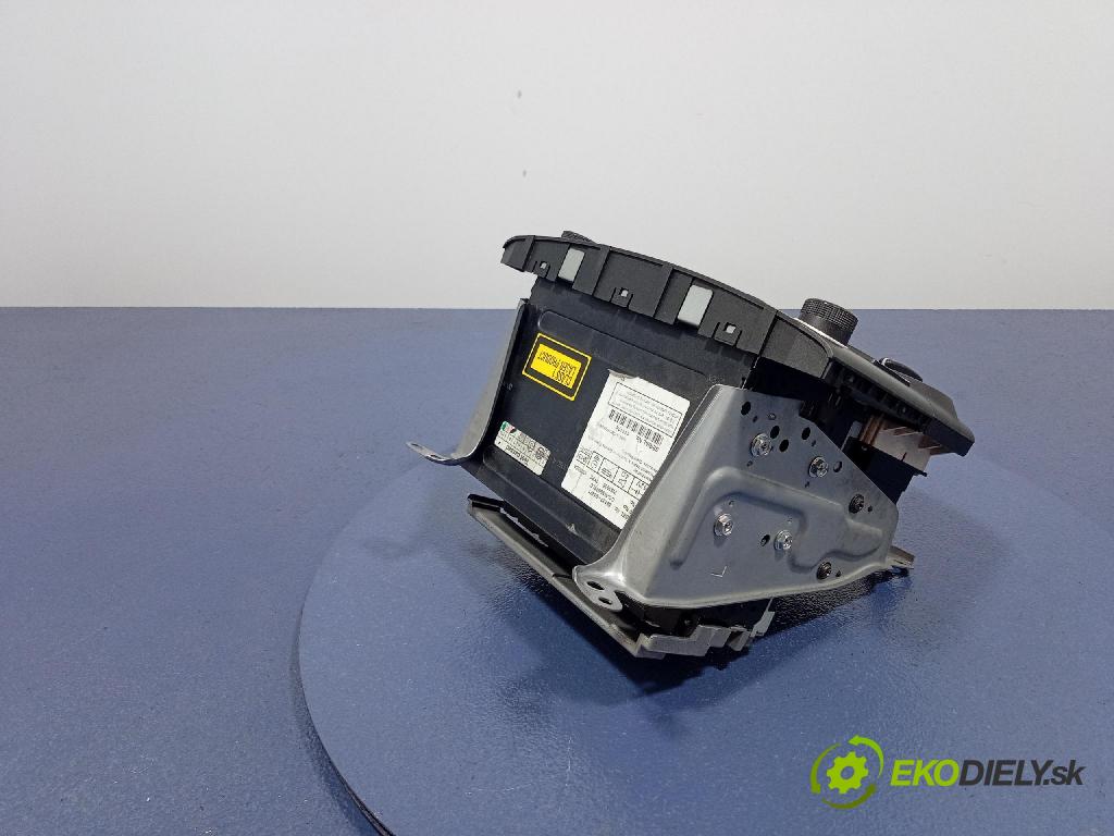 Toyota Avensis 2005 Radio I Navigácia: 86120-05071