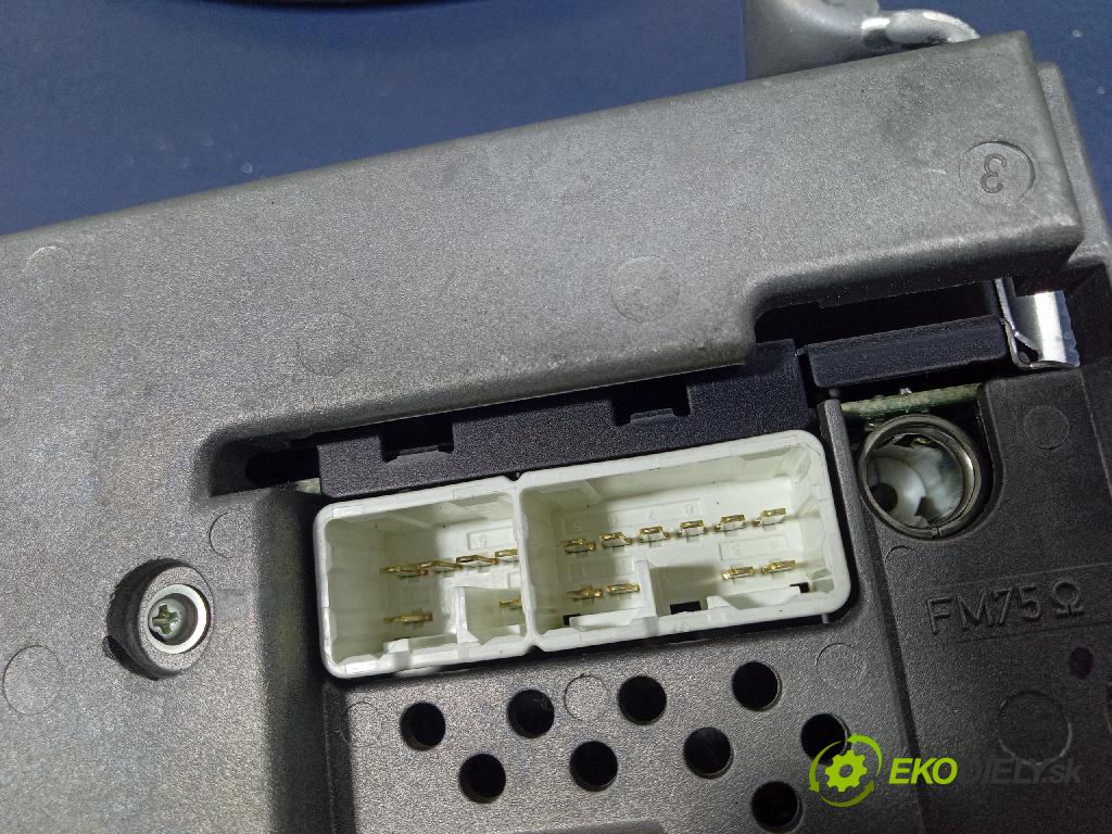 Toyota Avensis 2005 Radio I Navigácia: 86120-05071