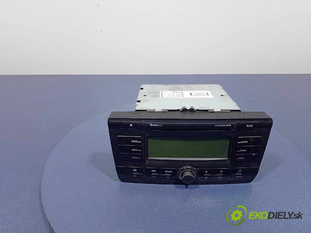 Skoda Octavia 2008 Radio I Navigácia: 1Z0035161C