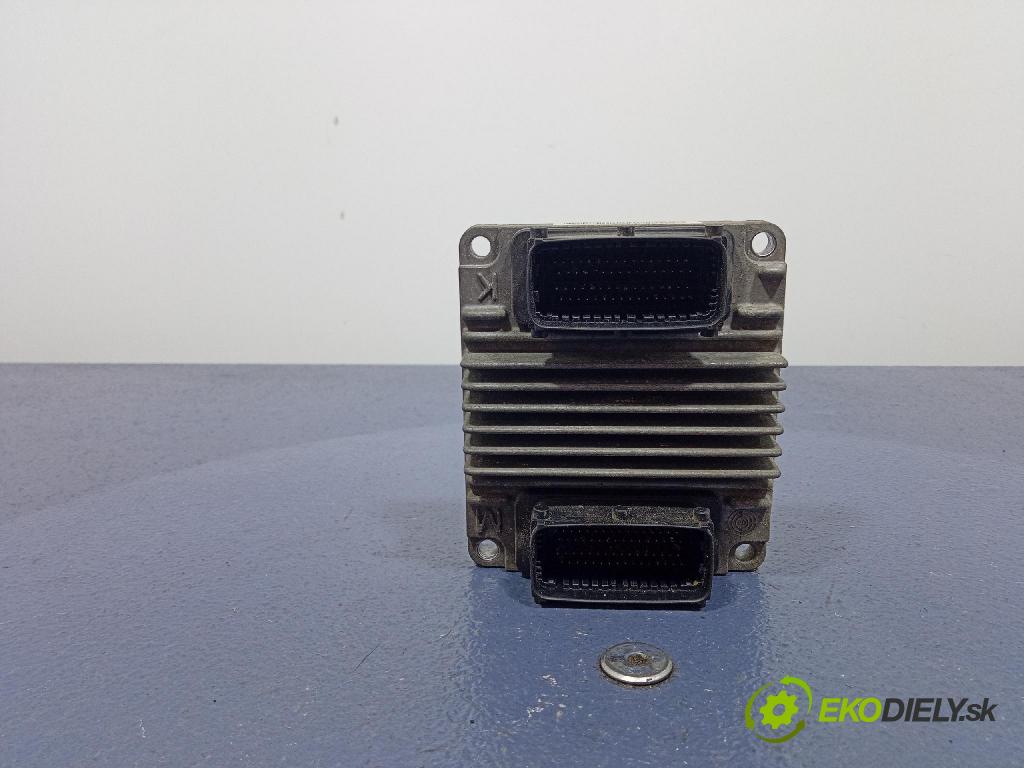 Daewoo Evanda 2005 riadiaca jednotka Motor: 12211619