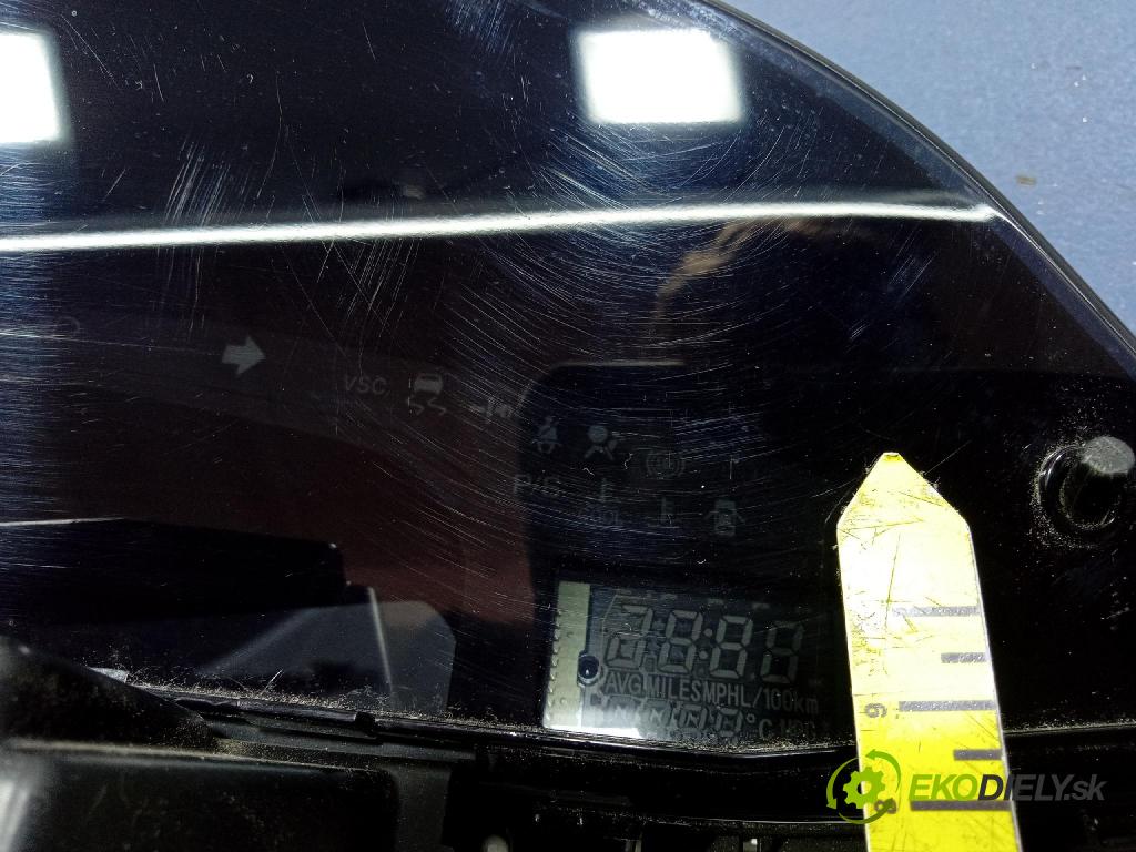 Toyota Yaris 2007 Přístrojová deska 83800-0D660-D