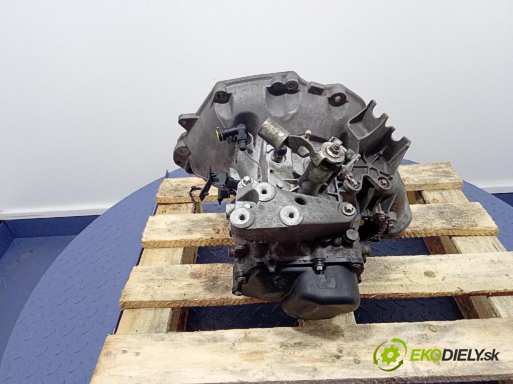 Opel Meriva 2010 prevodovka Manualna Y3W394