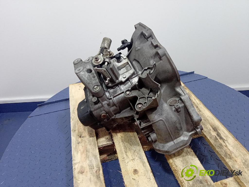 Opel Meriva 2010 prevodovka Manualna Y3W394