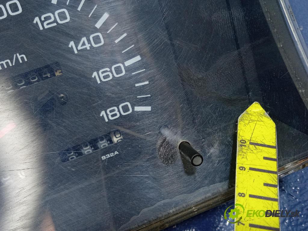 Nissan Terrano 1994 Přístrojová deska 2481257G00