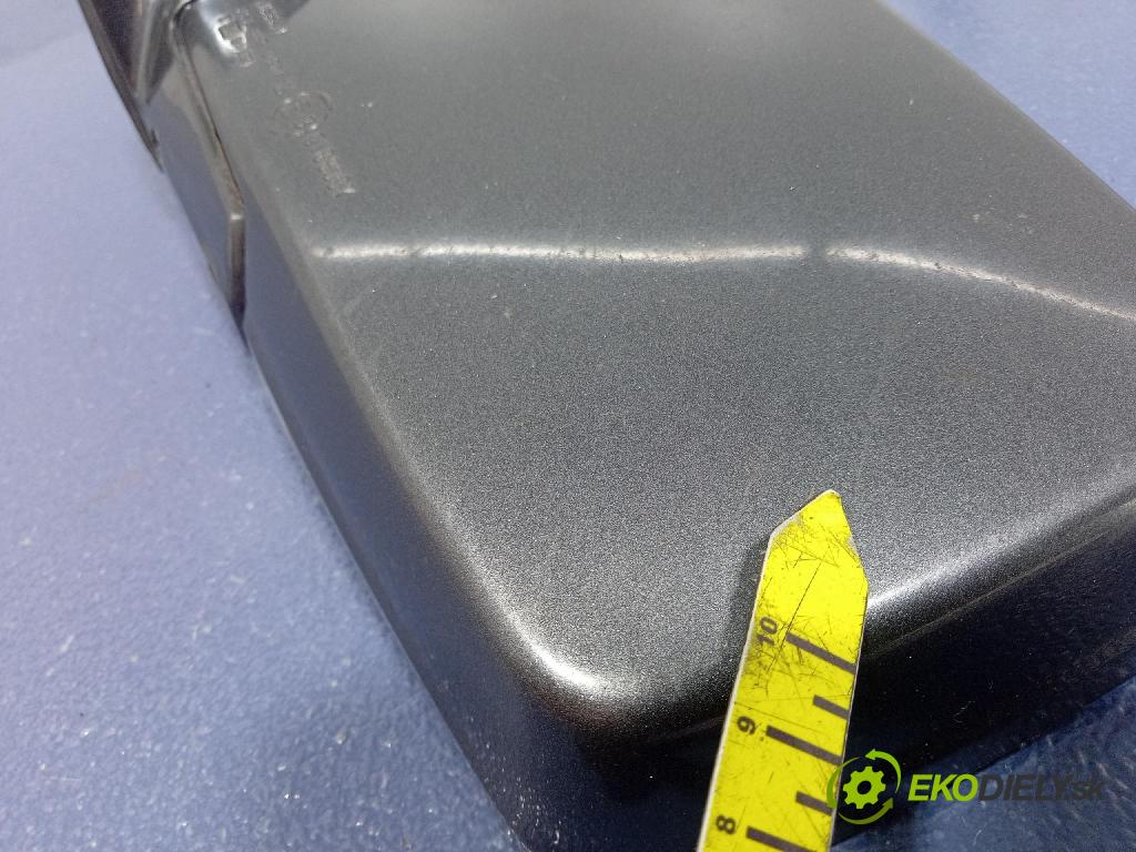 Nissan Terrano 1994 zrkadlo Vľavo: