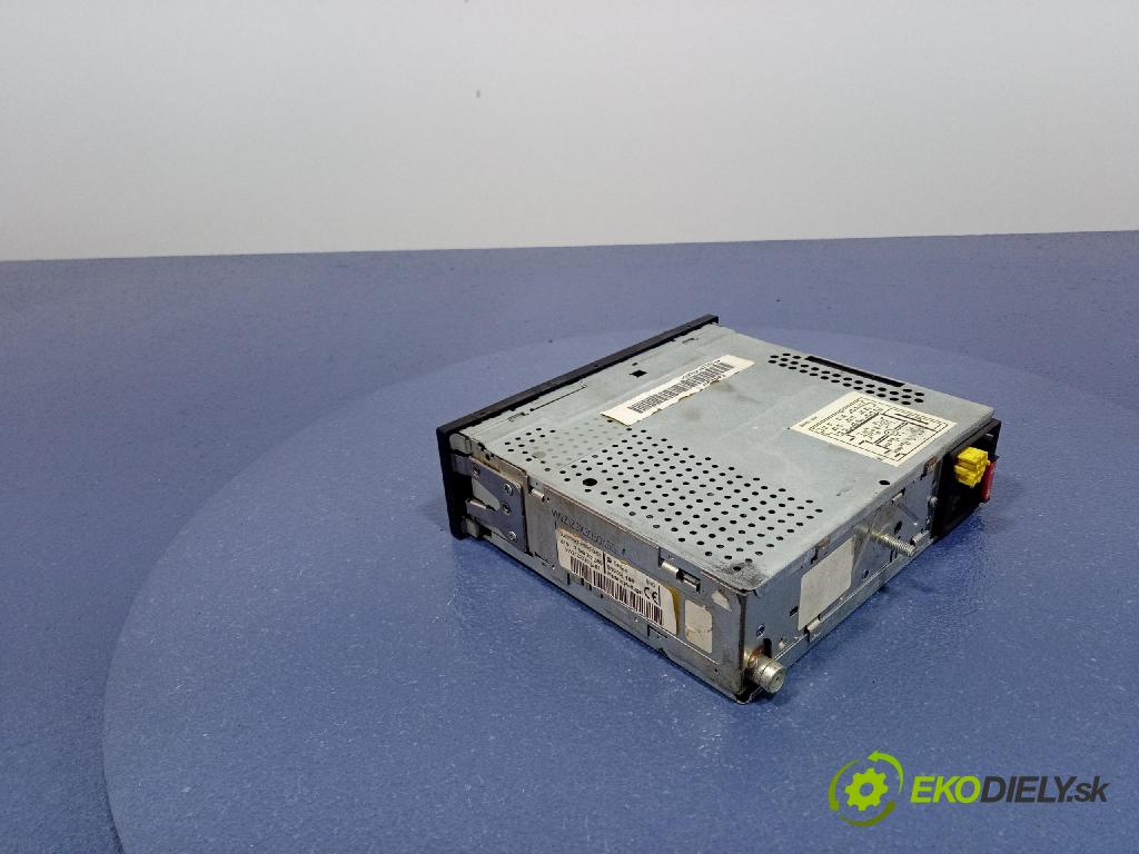 Volkswagen Bora 0 Radio I Navigácia: 6N0035186