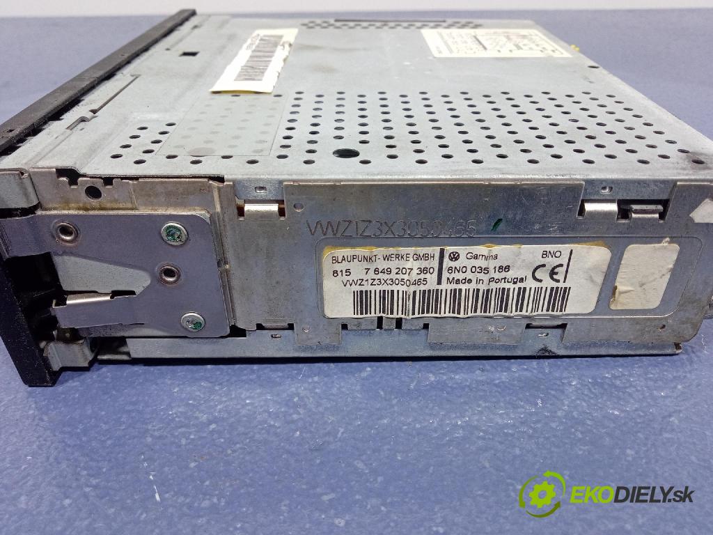 Volkswagen Bora 0 Radio I Navigácia: 6N0035186