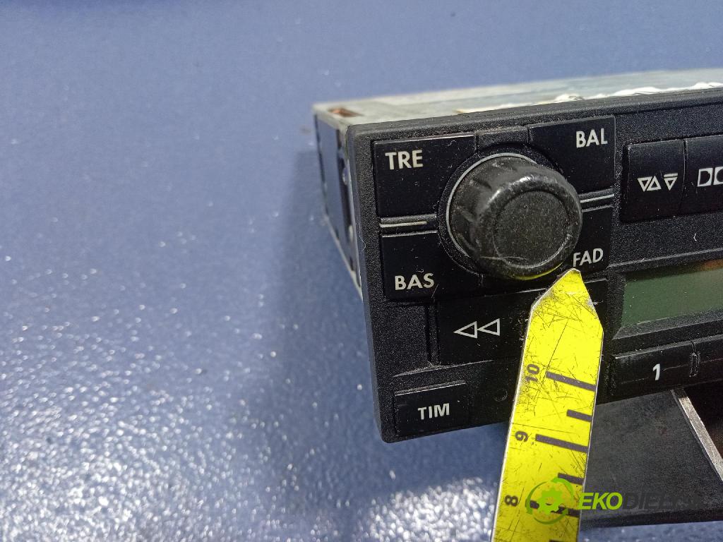 Volkswagen Bora 0 Radio I Navigácia: 6N0035186