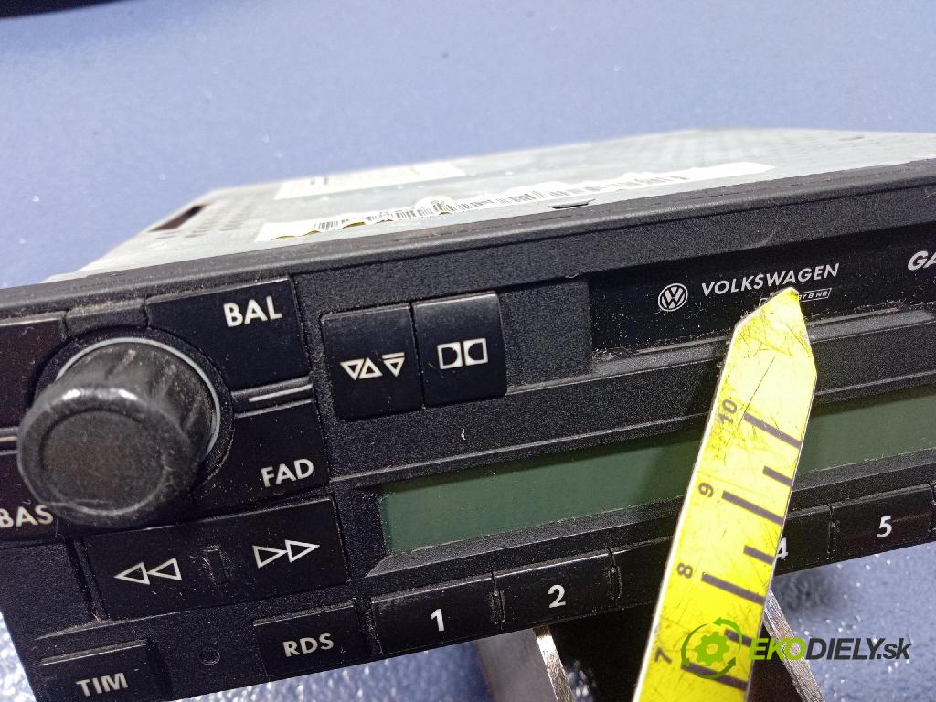 Volkswagen Bora 0 Radio I Navigácia: 6N0035186