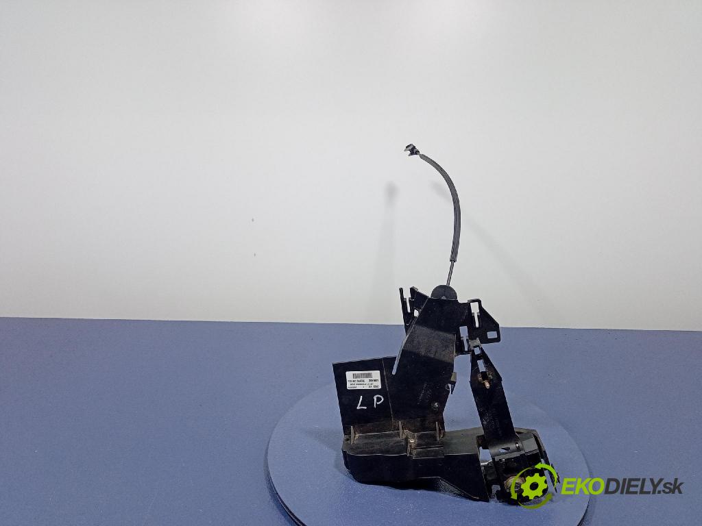 Ford Fiesta 2006 zámek dveře před Levý: 2S51B219A65BJ