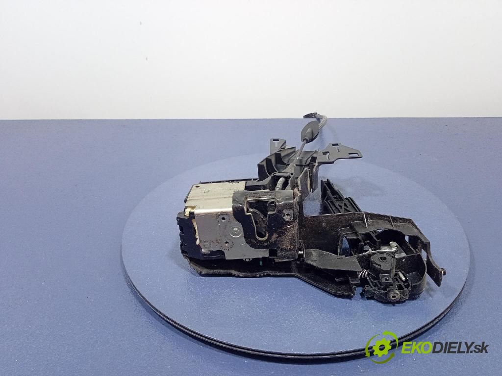 Ford Fiesta 2006 zámek dveře před v pravo: 2S51B219A64EB