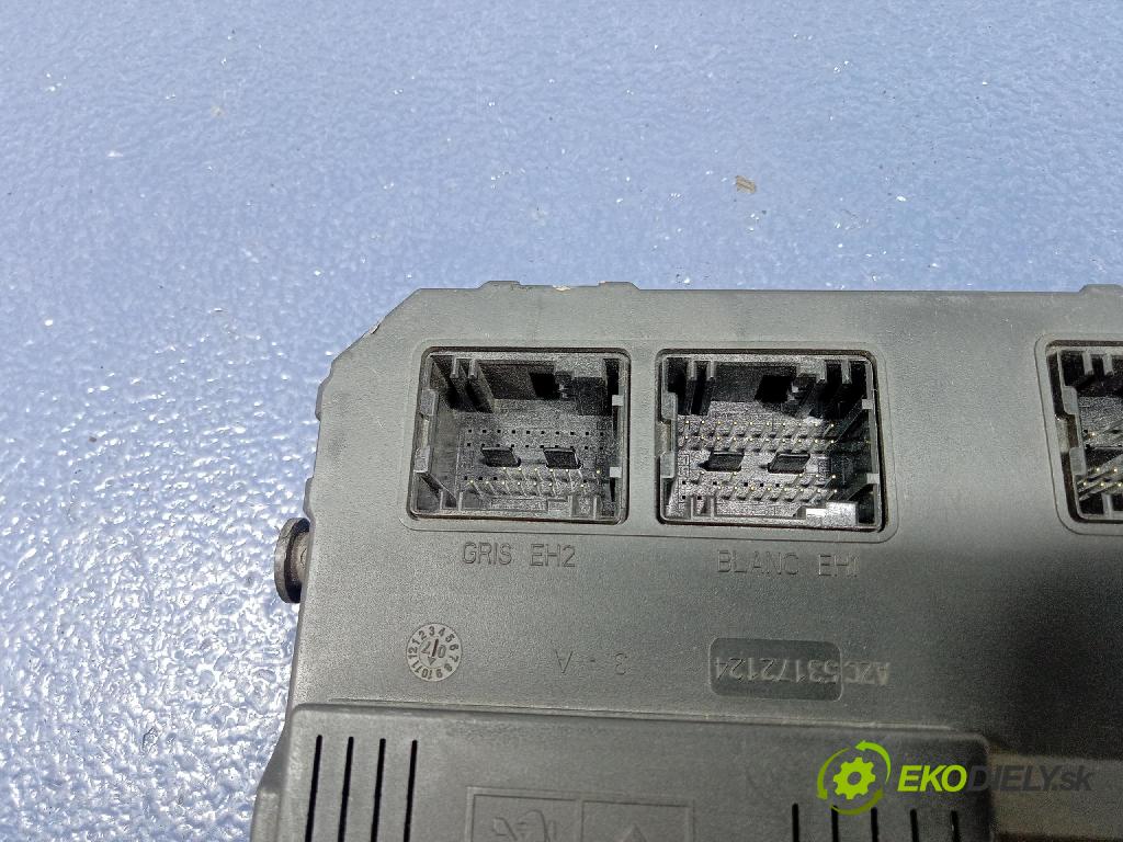 Citroen Berlingo 0 skříňka Pojistky 9657999680