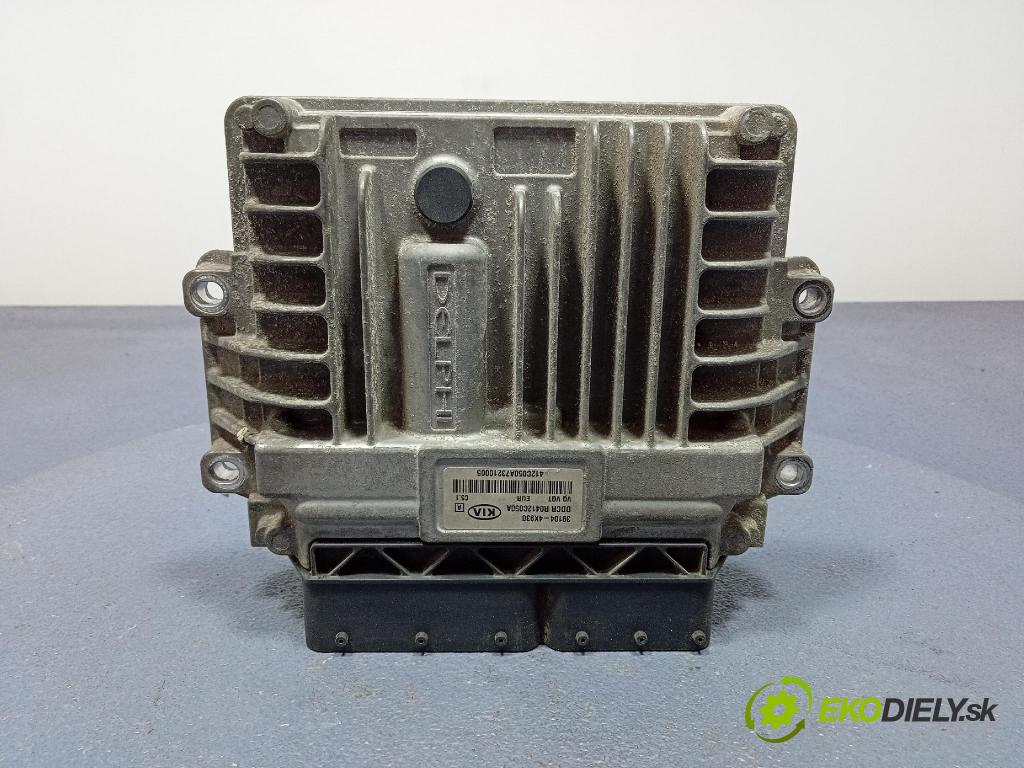 Kia Carnival 2008 riadiaca jednotka Motor: 39104-4X930