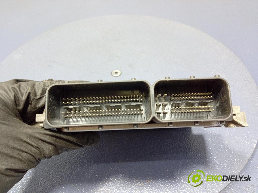 Kia Carnival 2008 riadiaca jednotka Motor: 39104-4X930