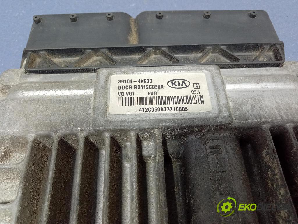 Kia Carnival 2008 riadiaca jednotka Motor: 39104-4X930