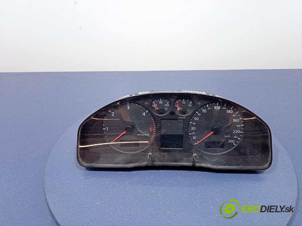 Audi A4 2001 prístrojovka/ budíky 8D0920900M
