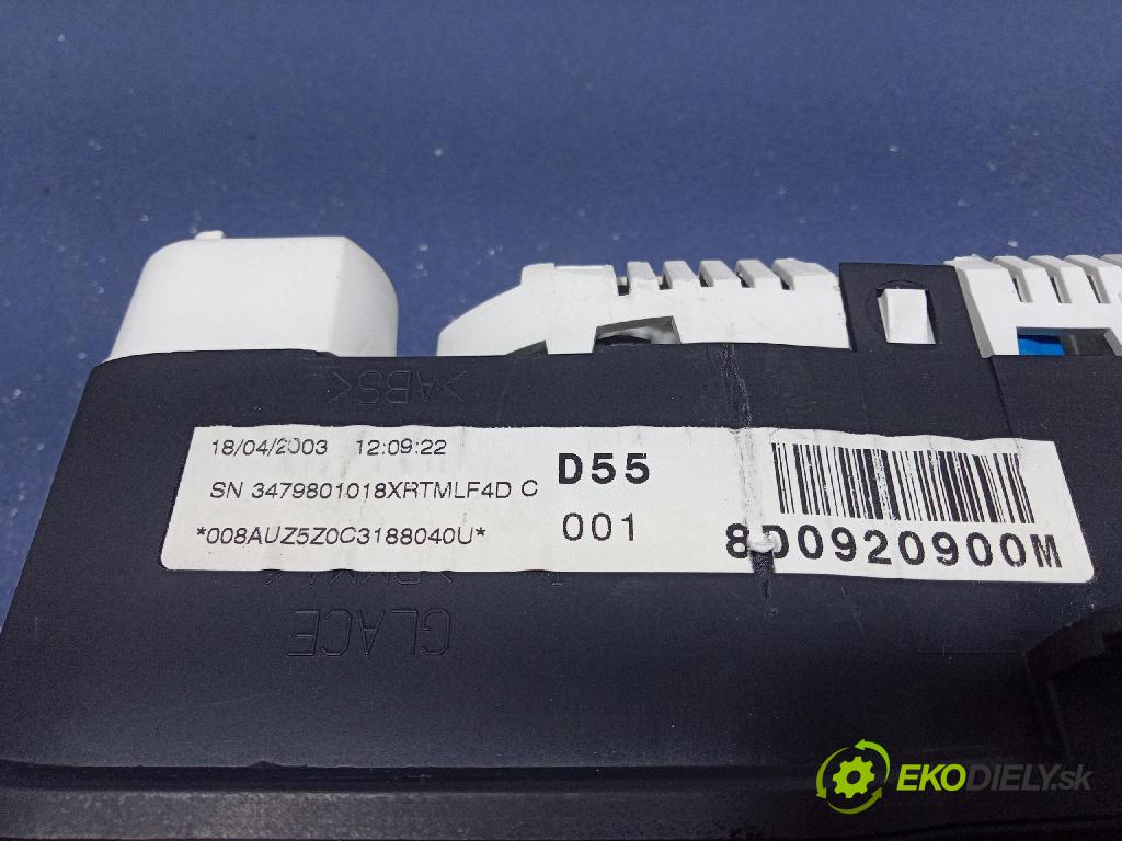 Audi A4 2001 prístrojovka/ budíky 8D0920900M