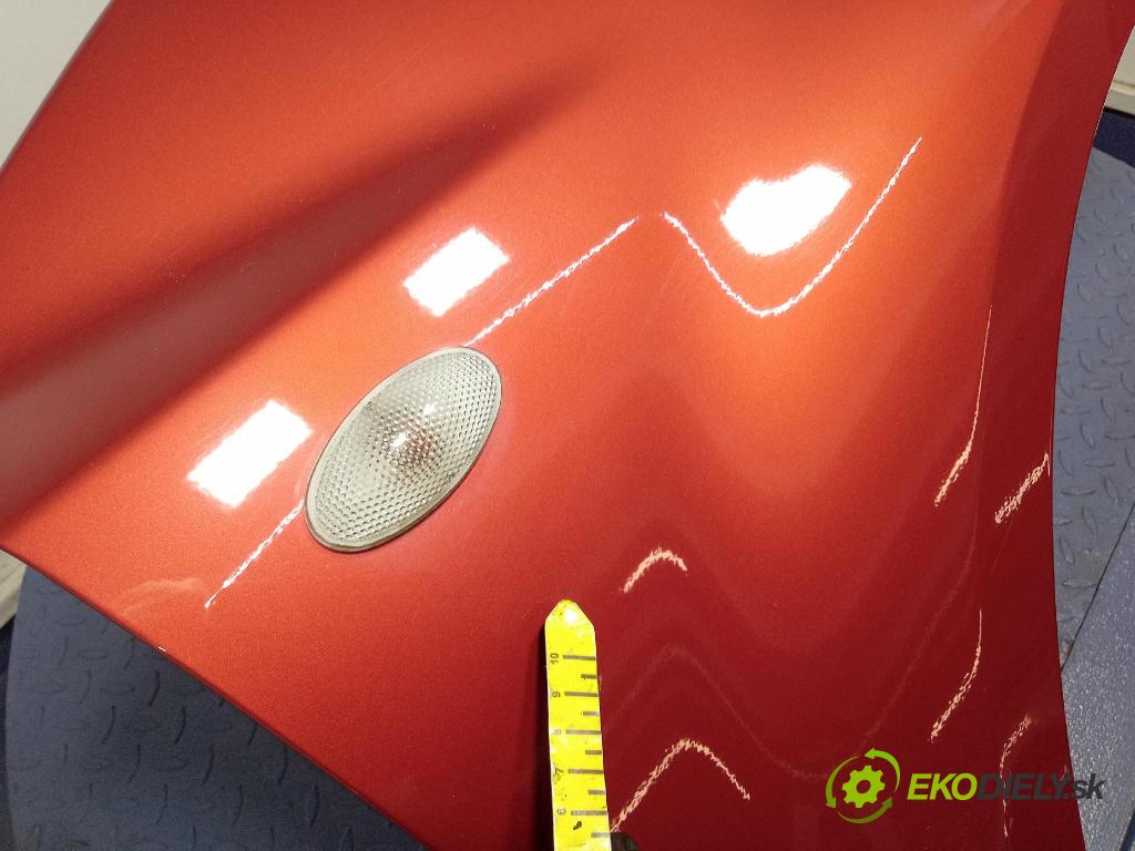 Suzuki Sx4 2009 blatnik před v pravo: