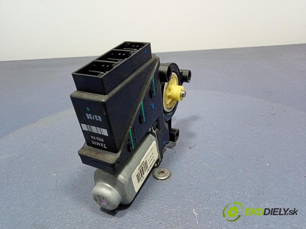 Vw Polo 2003 mechanismus stahování Sklenka: před Levý: 6Q2959802A