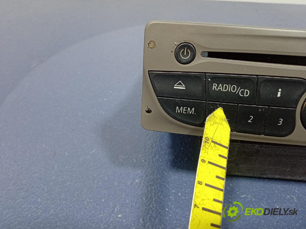 Renault Kangoo 2011 Radio I Navigácia: 281150042R