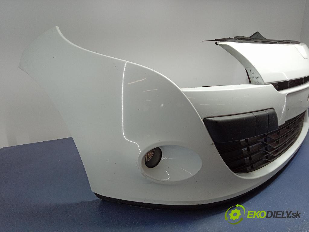 Renault Megane 2011 nárazník před