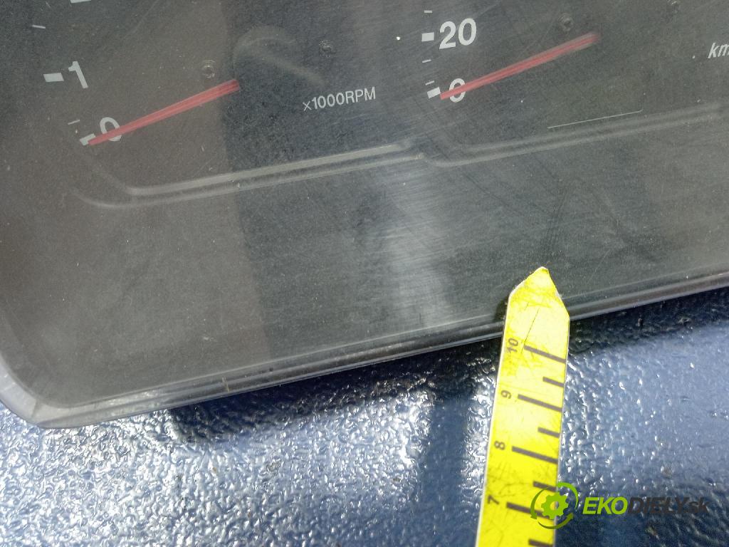 Suzuki Grand vitara 2000 prístrojovka/ budíky 34101-65DK1