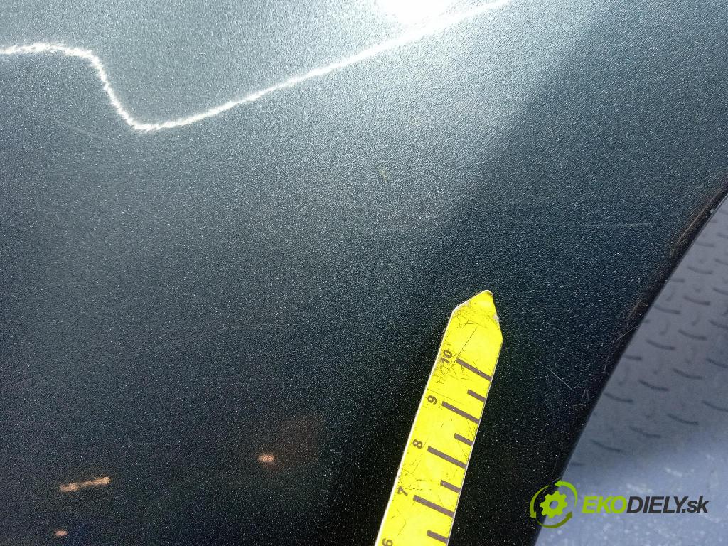 Mitsubishi Outlander 2004 blatnik před v pravo: