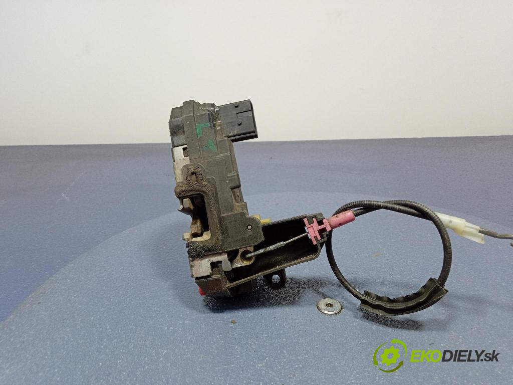 Opel Astra 2004 zámek dveře Zad: Levý: 13128115