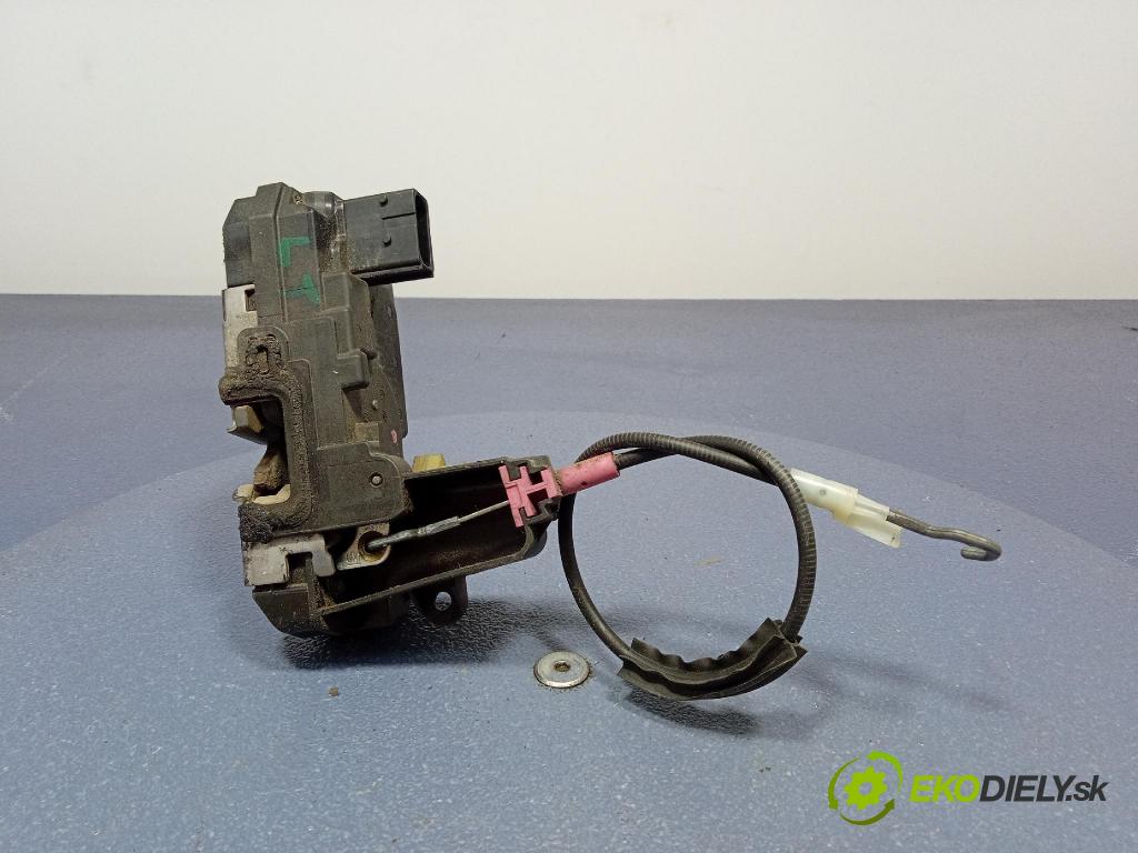 Opel Astra 2004 zámek dveře Zad: Levý: 13128115
