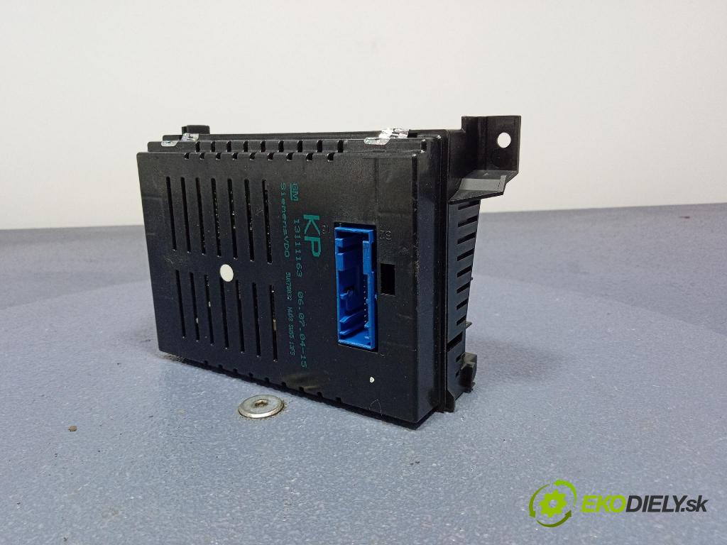 Opel Astra 2004 Radio I Navigácia: 13154304