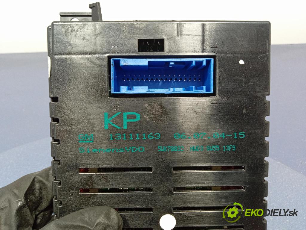 Opel Astra 2004 Radio I Navigácia: 13154304
