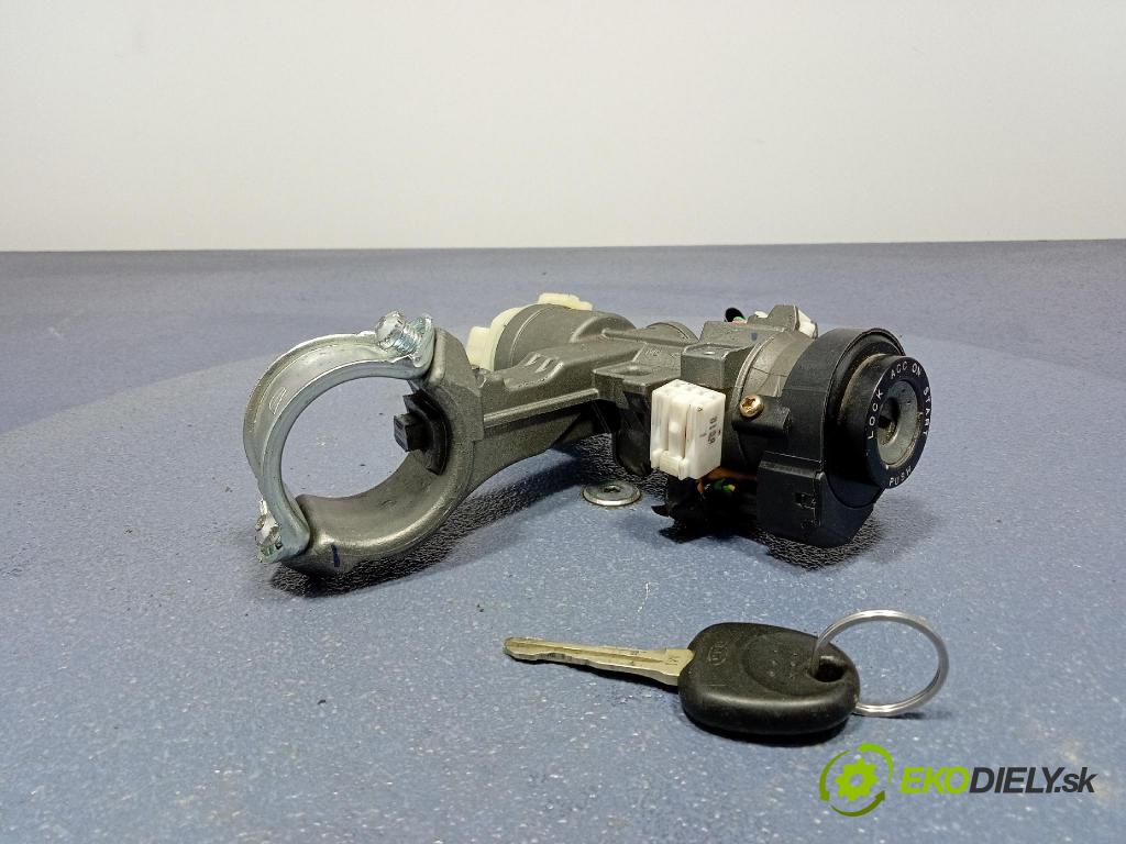 Kia Magentis 2006 riadiaca jednotka Motor: 39111-25100