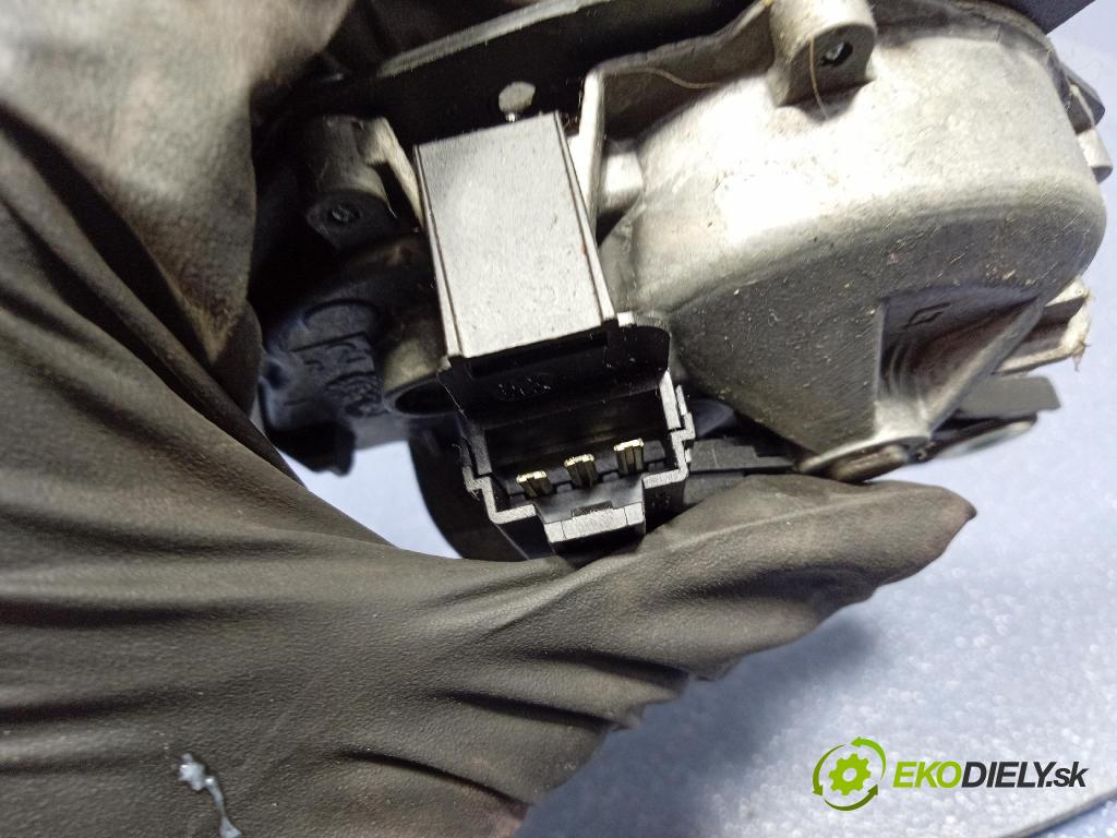 Opel Zafira 2005 motorek Stěrače: Zad: 13145548