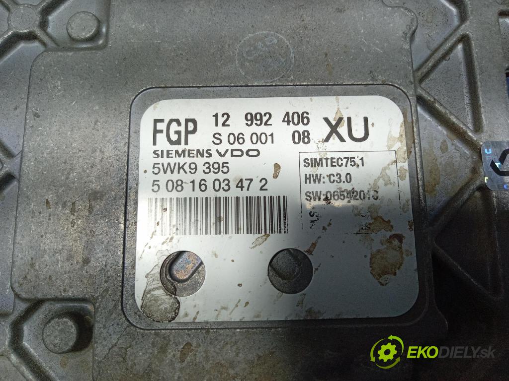 Opel Zafira 2005 riadiaca jednotka Motor: 12992406