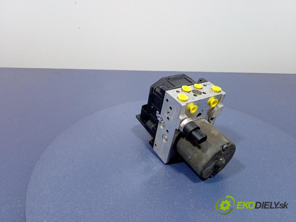 Audi A6 2004 čerpadlo ABS x 4B0614517H