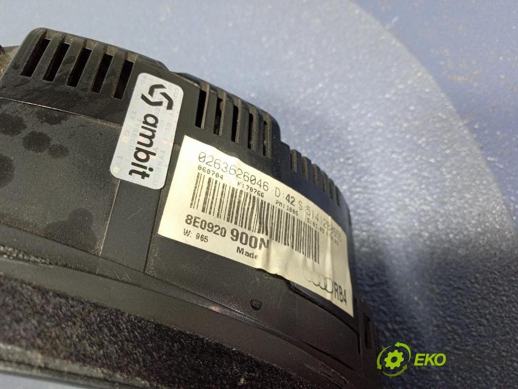 Audi A4 2004 prístrojovka/ budíky 8E0920900N