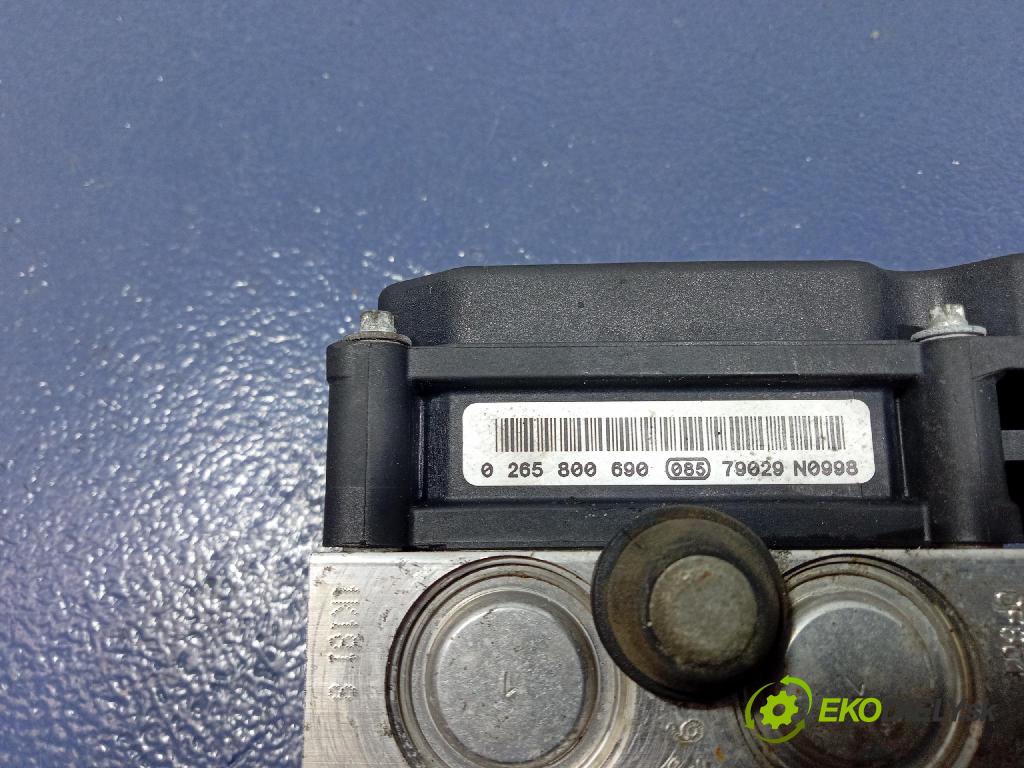 Fiat Grande punto 2008 čerpadlo ABS x 51798104