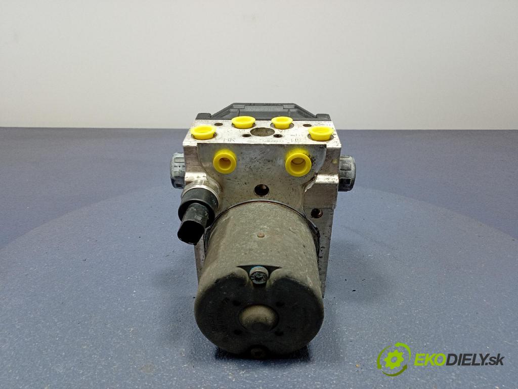 Audi A4 2004 čerpadlo ABS x 8E0614517