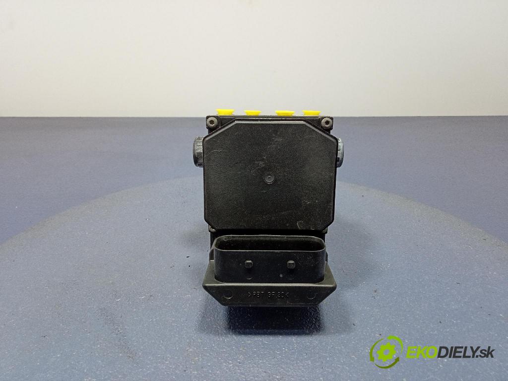 Audi A4 2004 čerpadlo ABS x 8E0614517