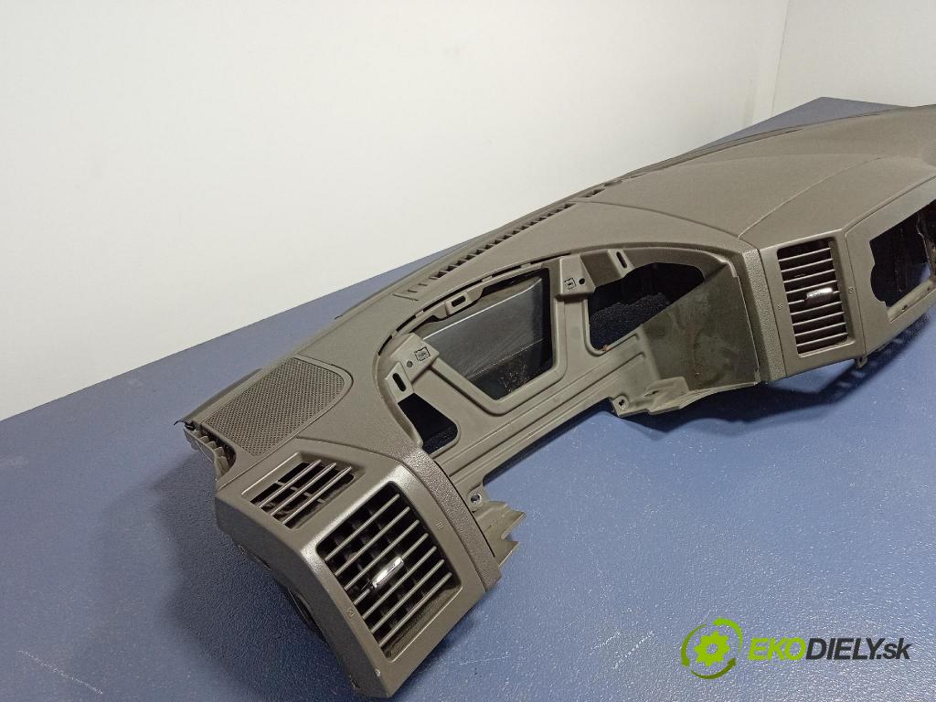 Jeep Grand cherokee 2005 kokpit,přistrojova deska D05843019HV