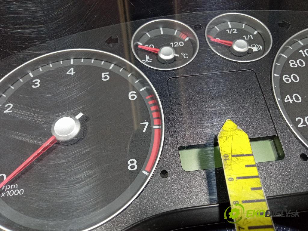Ford Focus 2005 Přístrojová deska 4M5T-10849-EM