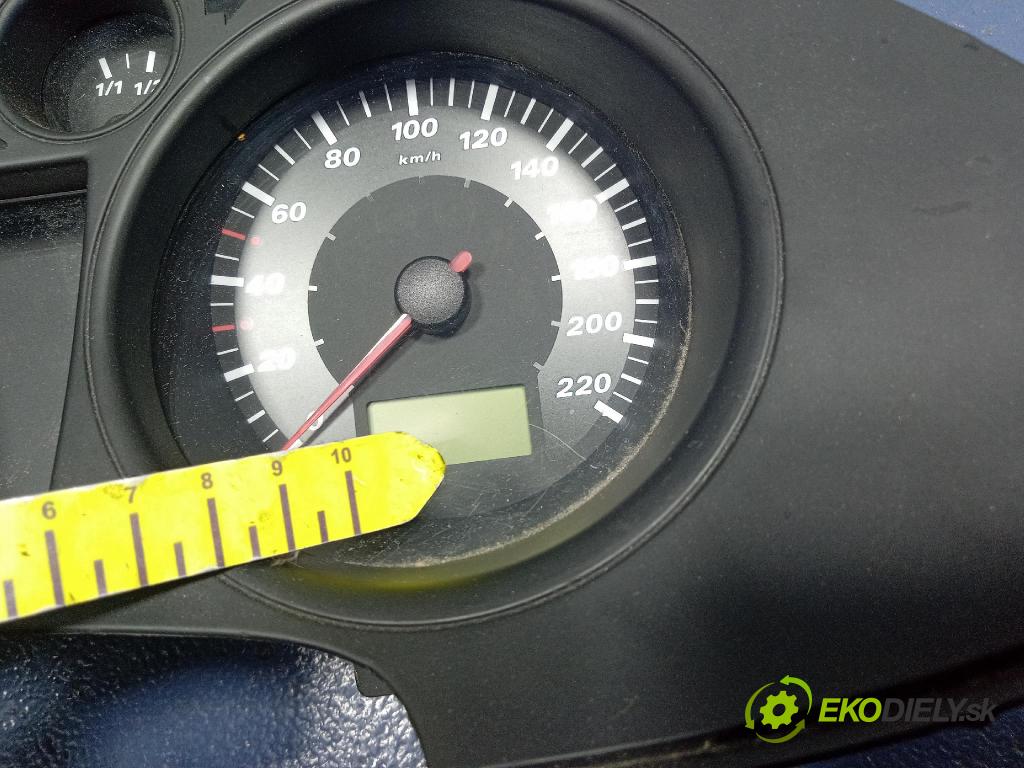 Seat Ibiza 2003 Přístrojová deska 6L0920820F