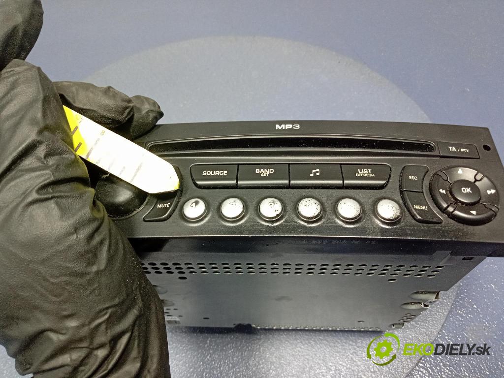 Citroen C4 picasso 2007 Radio I Navigácia: 96591777XT